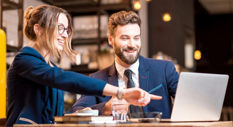 Pedrovazpaulo Business Consultant vs Traditional Advice